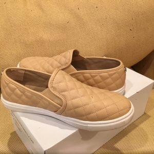 Steve Madden Ecentrcq Slip-On Sneaker Women's Tan
